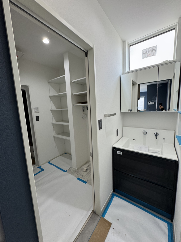 18610377573f2e1bac8714258447367e